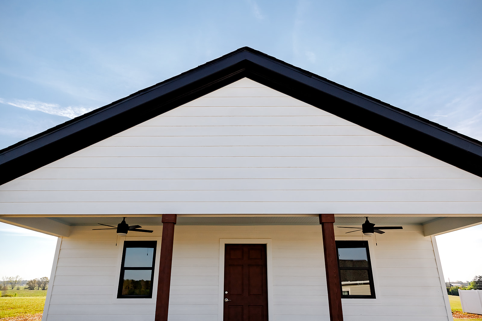 detached in law suite